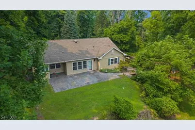 3 Walden Rd, Holland Township, NJ 08848 - Photo 5