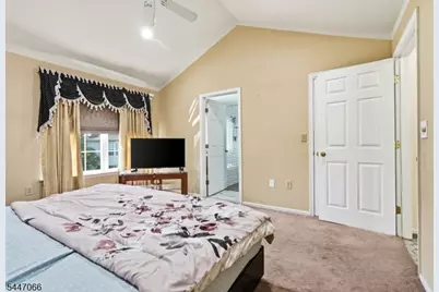 4 Reins Ct, Franklin Township, NJ 08873 - Photo 25