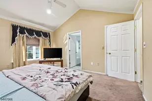 4 Reins Ct, Franklin Township, NJ 08873 - Photo 25