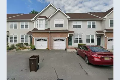 4 Reins Ct, Franklin Township, NJ 08873 - Photo 1