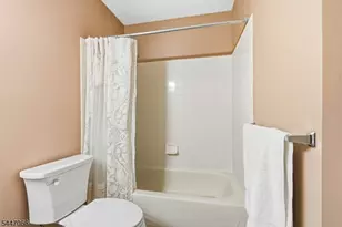 4 Reins Ct, Franklin Township, NJ 08873 - Photo 23