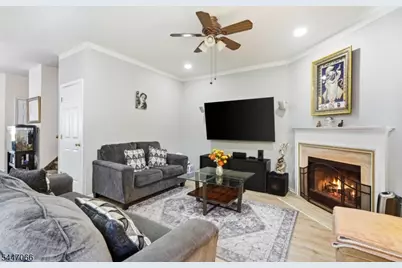 4 Reins Ct, Franklin Township, NJ 08873 - Photo 13