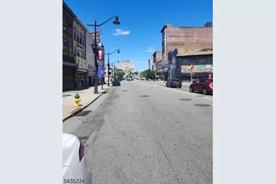 285 South Orange Ave, Newark, NJ 07103 - Photo 11