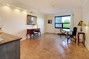 2 Claridge Dr 1Bw, Verona Twp., NJ 07044 - Photo 13