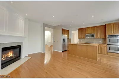 68 Independence Trl, Totowa, NJ 07512 - Photo 3