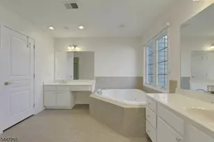 68 Independence Trail, Totowa, NJ 07512 - Photo 15