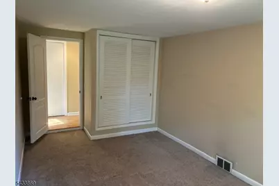 19 Crescent Rd, Wayne, NJ 07470 - Photo 7