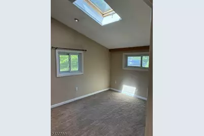 19 Crescent Rd, Wayne, NJ 07470 - Photo 9