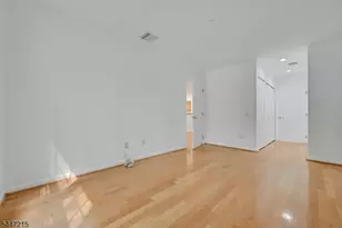 189 Forest Ave, Paramus, NJ 07652 - Photo 11