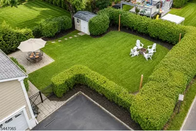 21 Duchamp Pl, Chatham, NJ 07928 - Photo 29