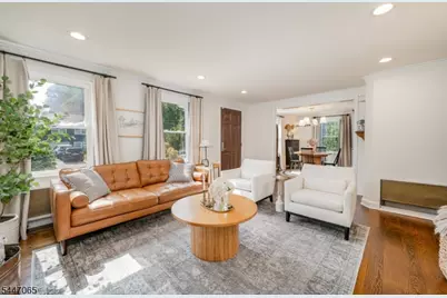 21 Duchamp Pl, Chatham, NJ 07928 - Photo 5