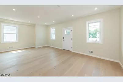 58 Van Duyne Ave, Wayne, NJ 07470 - Photo 11