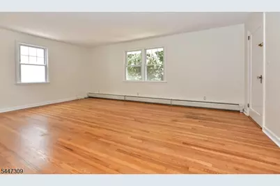 101 Madison Ave, Midland Park, NJ 07432 - Photo 5