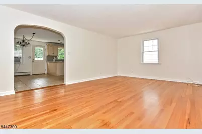 101 Madison Ave, Midland Park, NJ 07432 - Photo 7