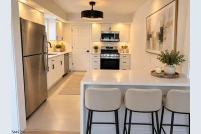 832 Dewey St #2, Union Township, NJ 07083 - Photo 3