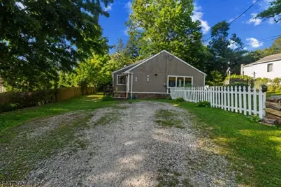 40 Glenridge Rd, West Milford, NJ 07421 - Photo 3