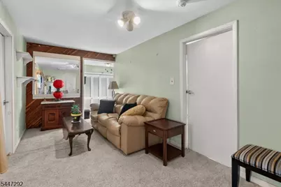 40 Glenridge Rd, West Milford, NJ 07421 - Photo 5