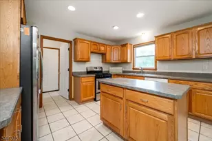 9 Carriage Ln, Hardyston Township, NJ 07419 - Photo 21