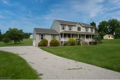 9 Carriage Ln, Hardyston Township, NJ 07419 - Photo 3