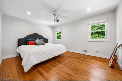 28 Brookside Pl, Livingston, NJ 07039 - Photo 17