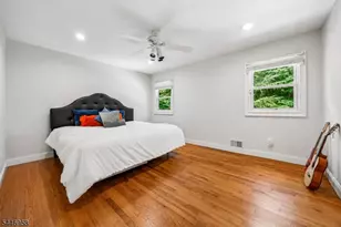 28 Brookside Pl, Livingston, NJ 07039 - Photo 17