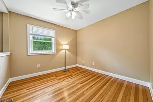 28 Brookside Pl, Livingston, NJ 07039 - Photo 19