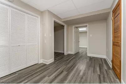 3 Chelsea Cir, Raritan Township, NJ 08822 - Photo 9