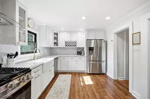 23 Park Dr, Nutley, NJ 07110 - Photo 9