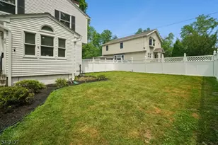 66 W Hobart Gap Rd, Livingston, NJ 07039 - Photo 37