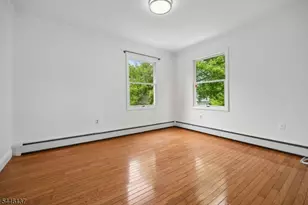 66 W Hobart Gap Rd, Livingston, NJ 07039 - Photo 21