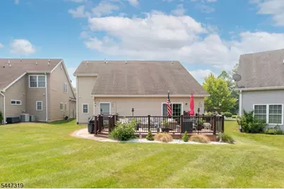 26 Bluffs Ct, Hamburg, NJ 07419 - Photo 3