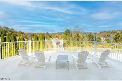 26 Bluffs Ct, Hamburg, NJ 07419 - Photo 35