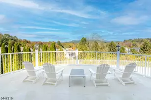 26 Bluffs Ct, Hamburg, NJ 07419 - Photo 35