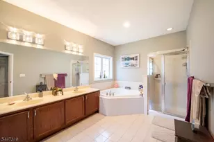 26 Bluffs Ct, Hamburg, NJ 07419 - Photo 17