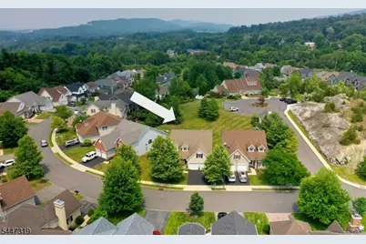 26 Bluffs Ct, Hamburg, NJ 07419 - Photo 29