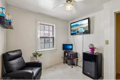 563 Purce St, Hillside, NJ 07205 - Photo 15