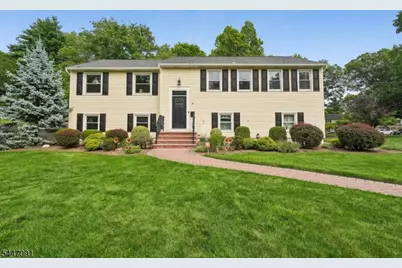 4 Elkin Dr, Livingston Twp., NJ 07039 - Photo 1
