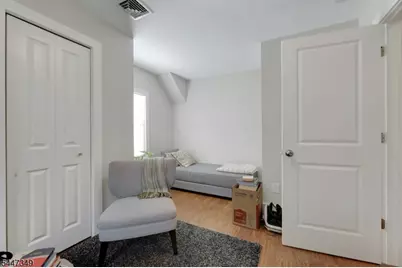 15 Lynne Ave, Hawthorne, NJ 07506 - Photo 19
