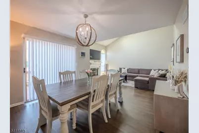 274 Morning Glory Ct, Readington, NJ 08889 - Photo 7