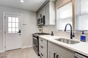 635 N 9th St First Floor, Newark, NJ 07107 - Photo 3