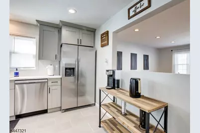 635 N 9th St  First Floor #1, Newark, NJ 07107 - Photo 5