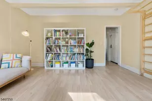 12 Dey St, Montclair, NJ 07042 - Photo 5