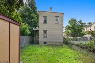 12 Dey St, Montclair, NJ 07042 - Photo 23