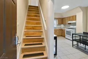 12 Dey St, Montclair, NJ 07042 - Photo 7