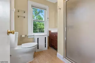 12 Dey St, Montclair, NJ 07042 - Photo 15