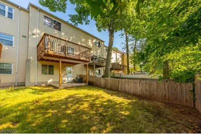 668 Jackson Ave, Roselle, NJ 07203 - Photo 19