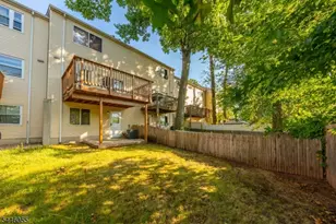 668 Jackson Ave, Roselle, NJ 07203 - Photo 19