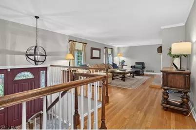 10 Berkshire Dr, Warren Township, NJ 07059 - Photo 5