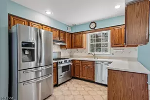 25 Bedminster Rd, Randolph Township, NJ 07869 - Photo 9