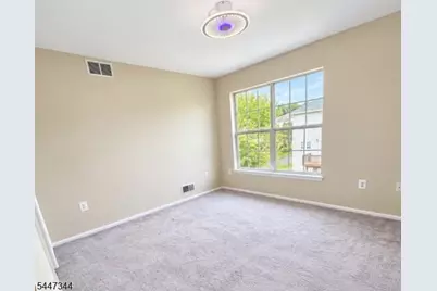 304 Mercer Ct #304, Independence Township, NJ 07840 - Photo 9
